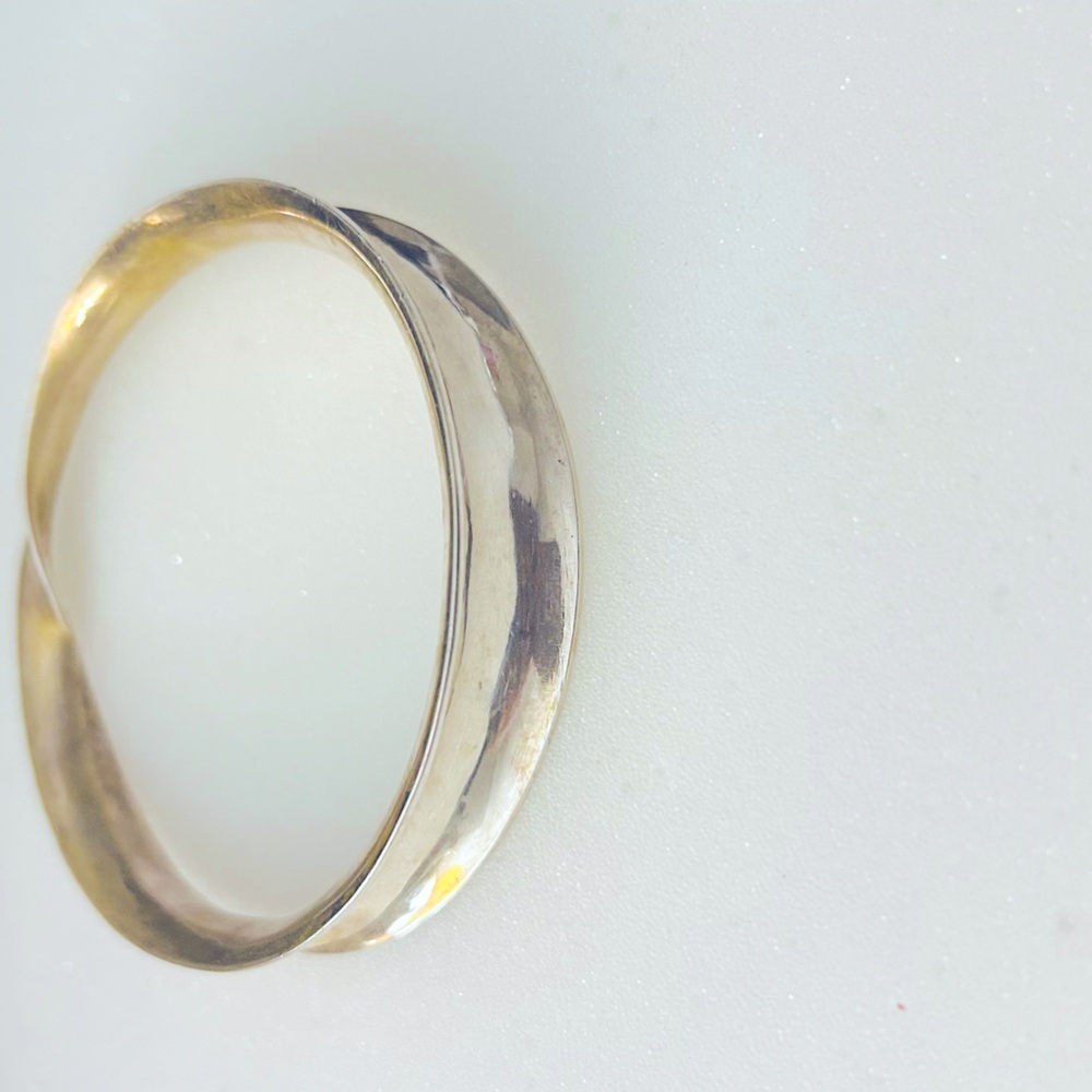Pure silver handmade bangle.